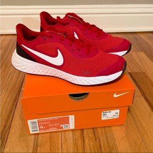 Nike Revolution Shoes